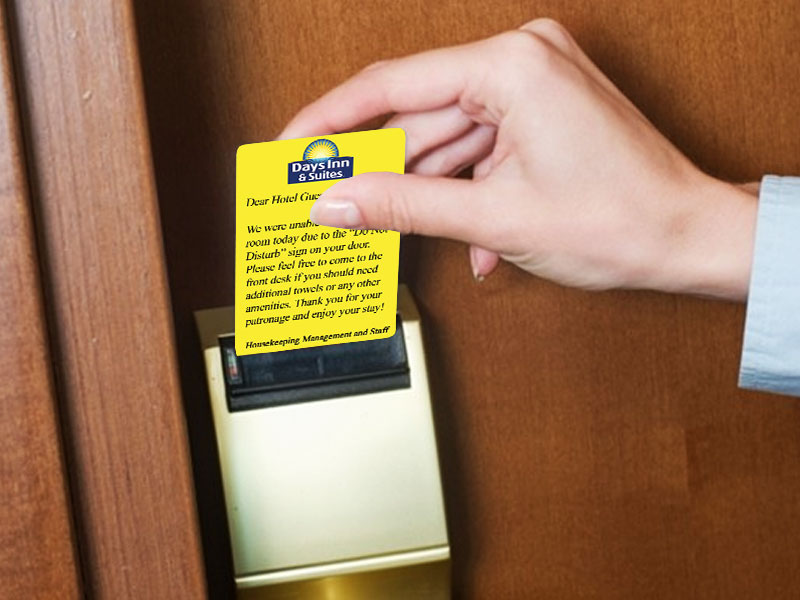 Daysinn & Suites : Door key card placeholder